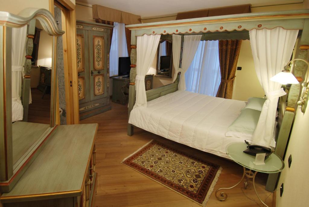 Hotel Bes & Spa Claviere Ngoại thất bức ảnh